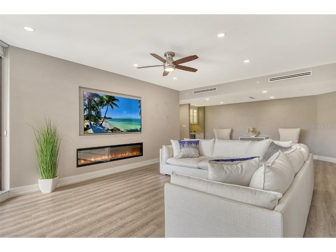 1211 Gulf Of Mexico Drive #108 Longboat Key FL 34228 - GULF OF MEXICO A4667361 image9