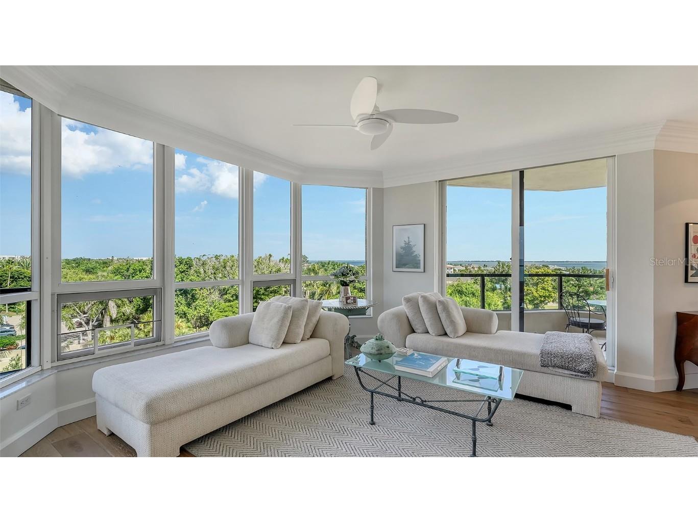 1211 Gulf Of Mexico Drive #301 Longboat Key FL 34228 - GULF OF MEXICO A4669896 image11
