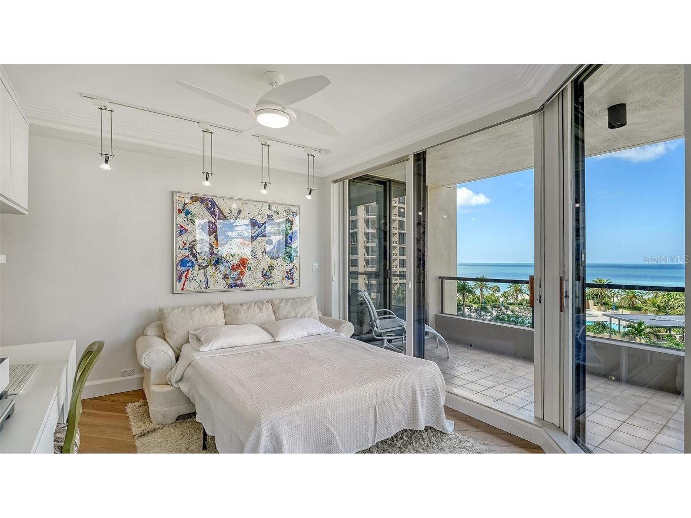 1211 Gulf Of Mexico Drive #301 Longboat Key FL 34228 - GULF OF MEXICO A4669896 image14