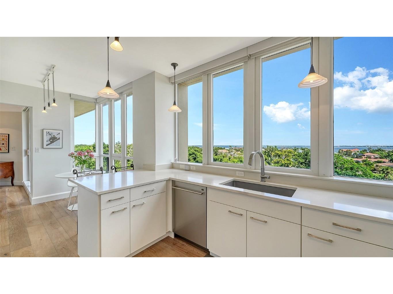 1211 Gulf Of Mexico Drive #301 Longboat Key FL 34228 - GULF OF MEXICO A4669896 image5