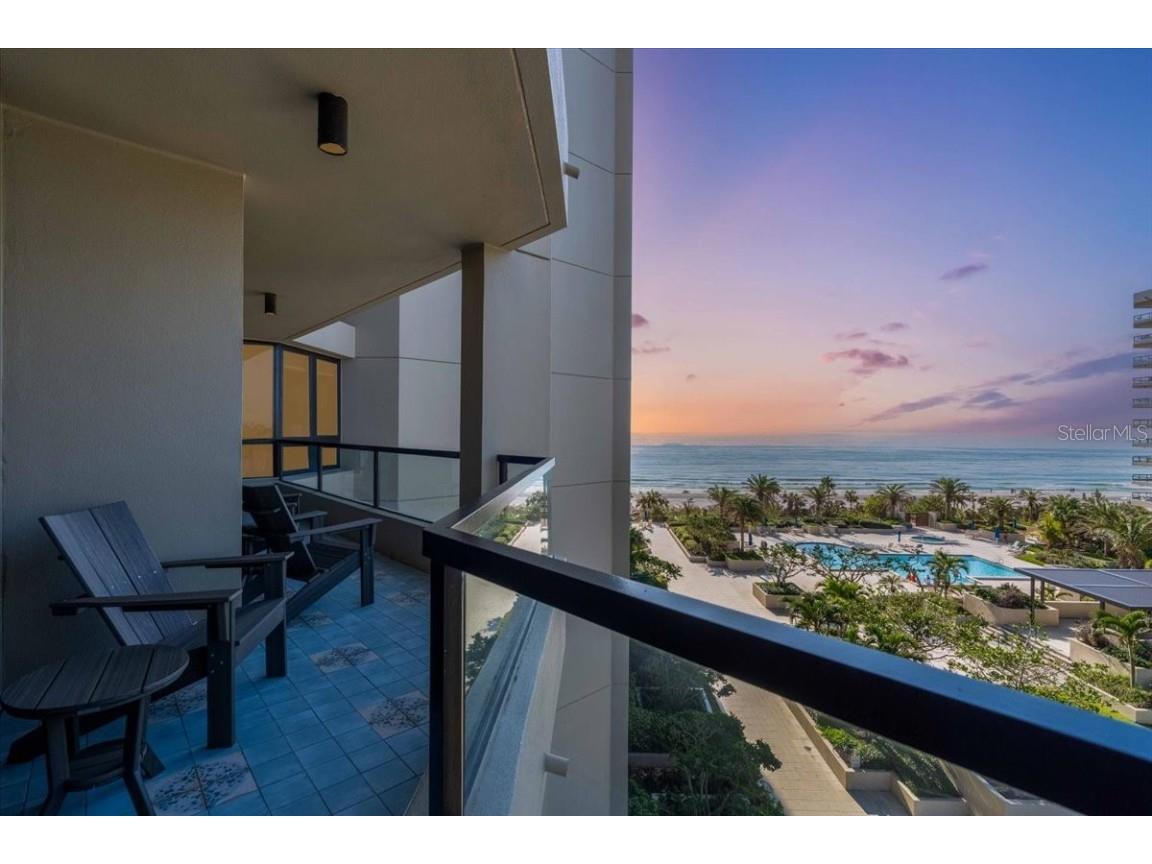 1211 Gulf Of Mexico Drive #403 Longboat Key FL 34228 - GULF OF MEXICO A4634487 image1