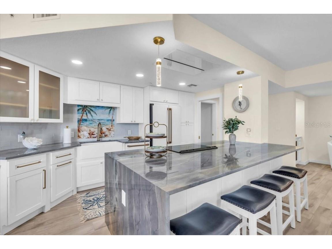 1211 Gulf Of Mexico Drive #403 Longboat Key FL 34228 - GULF OF MEXICO A4634487 image6