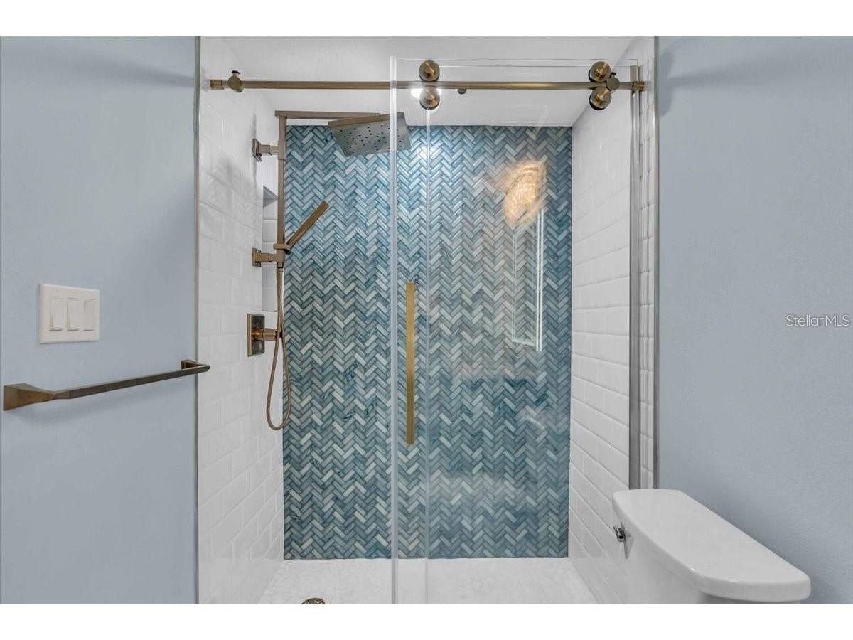 1211 Gulf Of Mexico Drive #403 Longboat Key FL 34228 - GULF OF MEXICO A4681405 image28