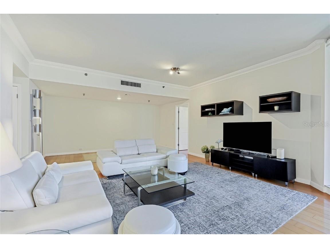 1211 Gulf Of Mexico Drive #405 Longboat Key FL 34228 - GULF OF MEXICO A4604126 image11