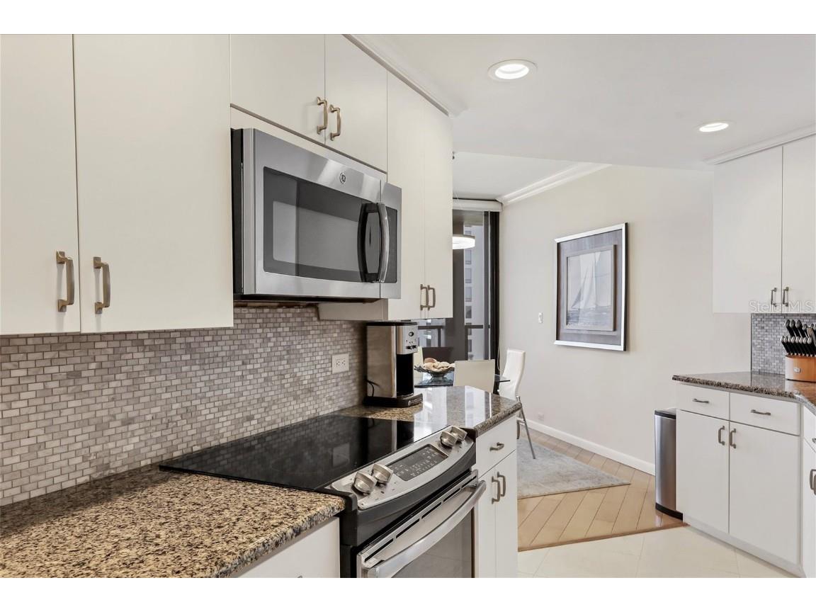 1211 Gulf Of Mexico Drive #405 Longboat Key FL 34228 - GULF OF MEXICO A4604126 image18