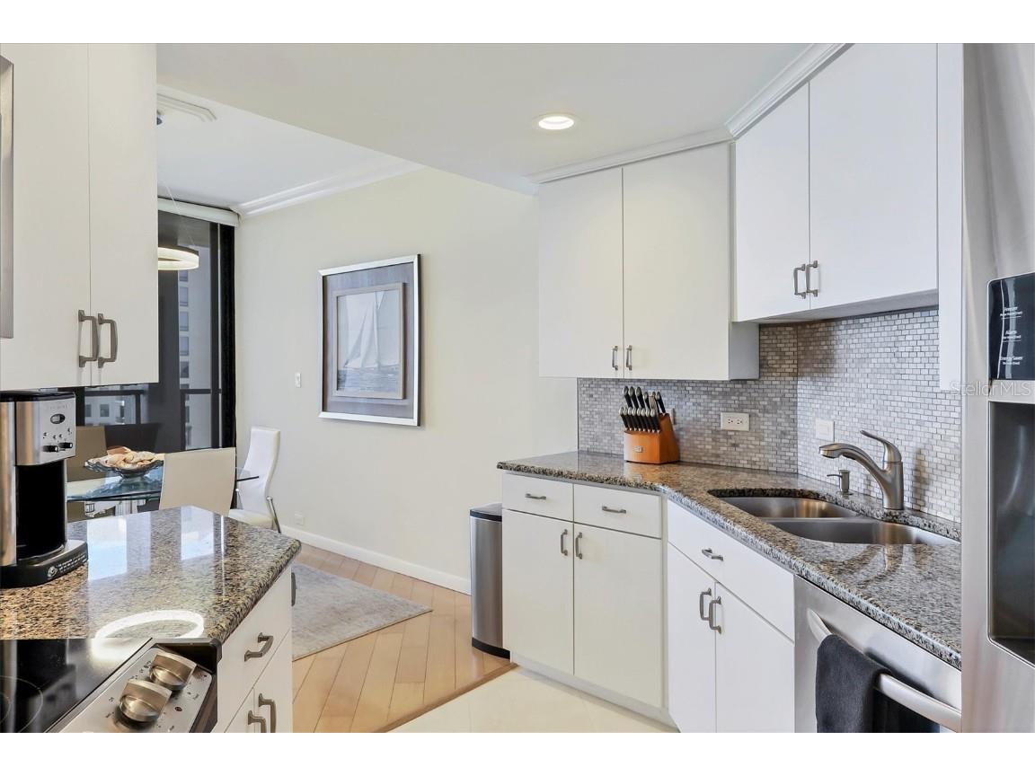 1211 Gulf Of Mexico Drive #405 Longboat Key FL 34228 - GULF OF MEXICO A4604126 image19