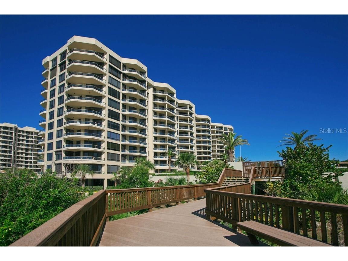 1211 Gulf Of Mexico Drive #405 Longboat Key FL 34228 - GULF OF MEXICO A4604126 image2