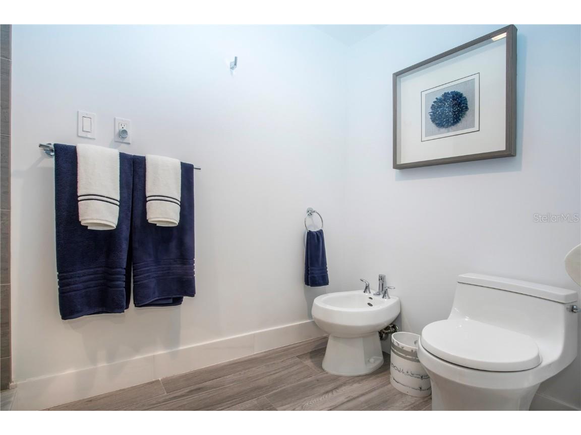 1211 Gulf Of Mexico Drive #505 Longboat Key FL 34228 - GULF OF MEXICO A4670789 image38