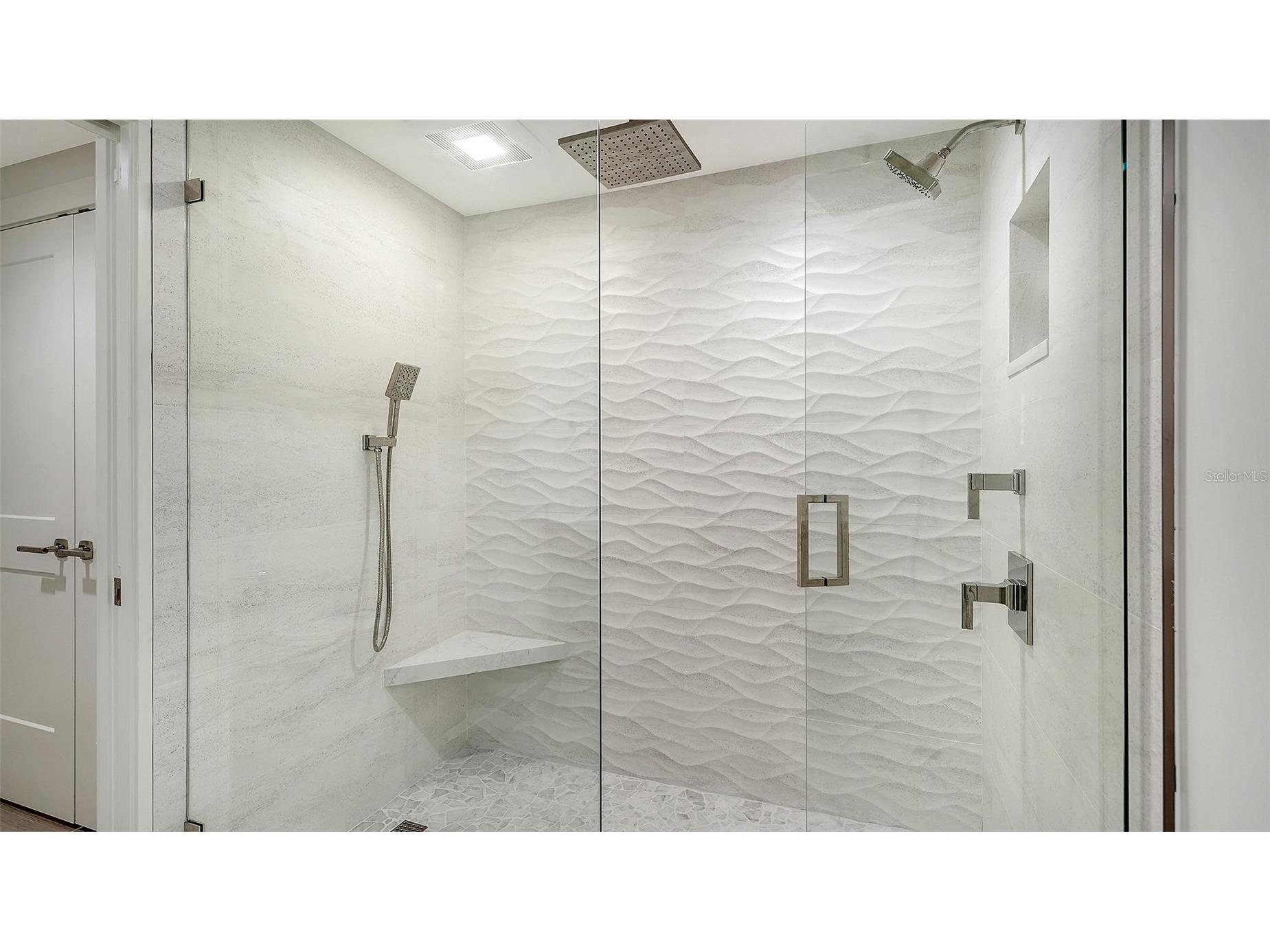 1211 Gulf Of Mexico Drive #701 Longboat Key FL 34228 A4694983 image32