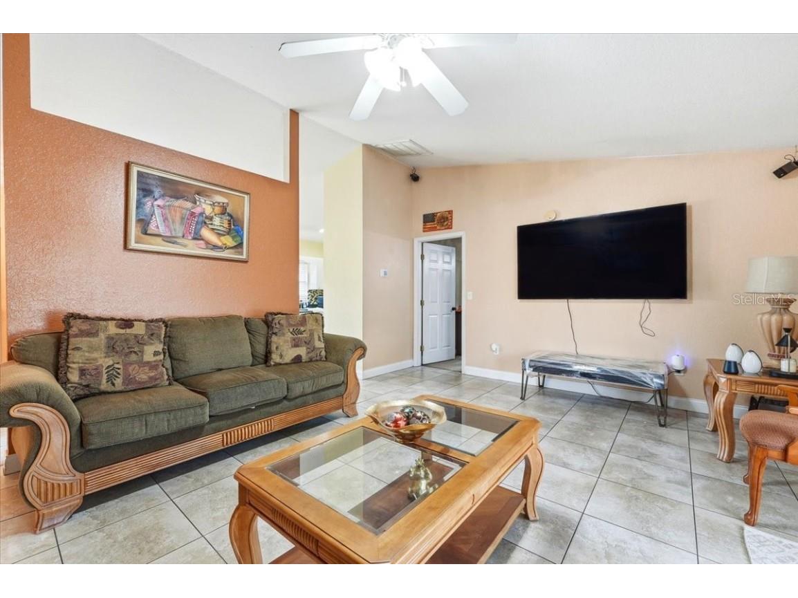 1211 Lake Loop Winter Haven FL 33880 L4957214 image5