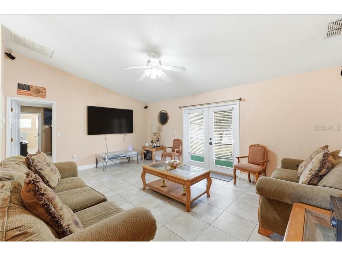 1211 Lake Loop Winter Haven FL 33880 L4957214 image6