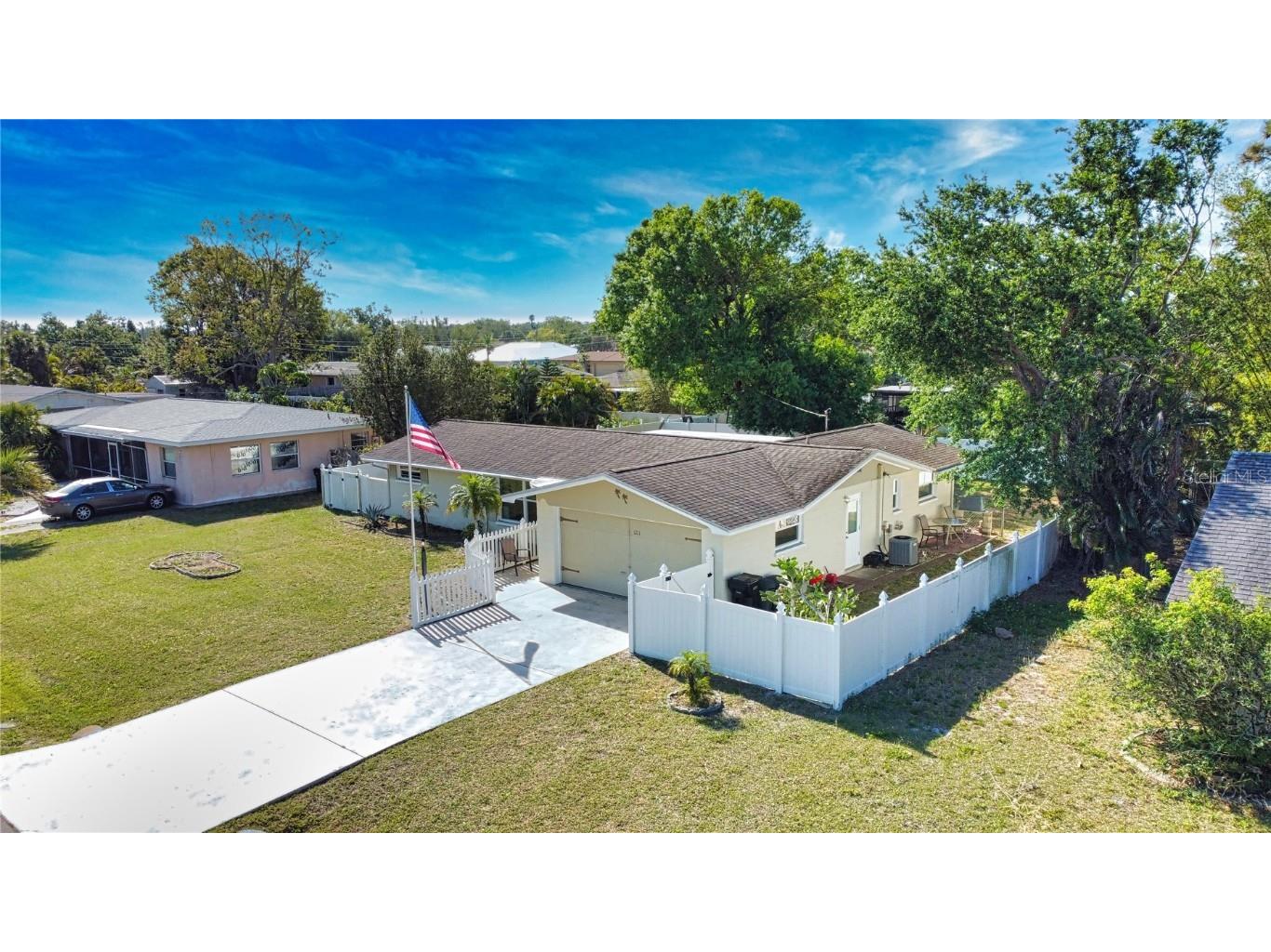 1211 Laurel Avenue Venice FL 34285 N6138033 image1