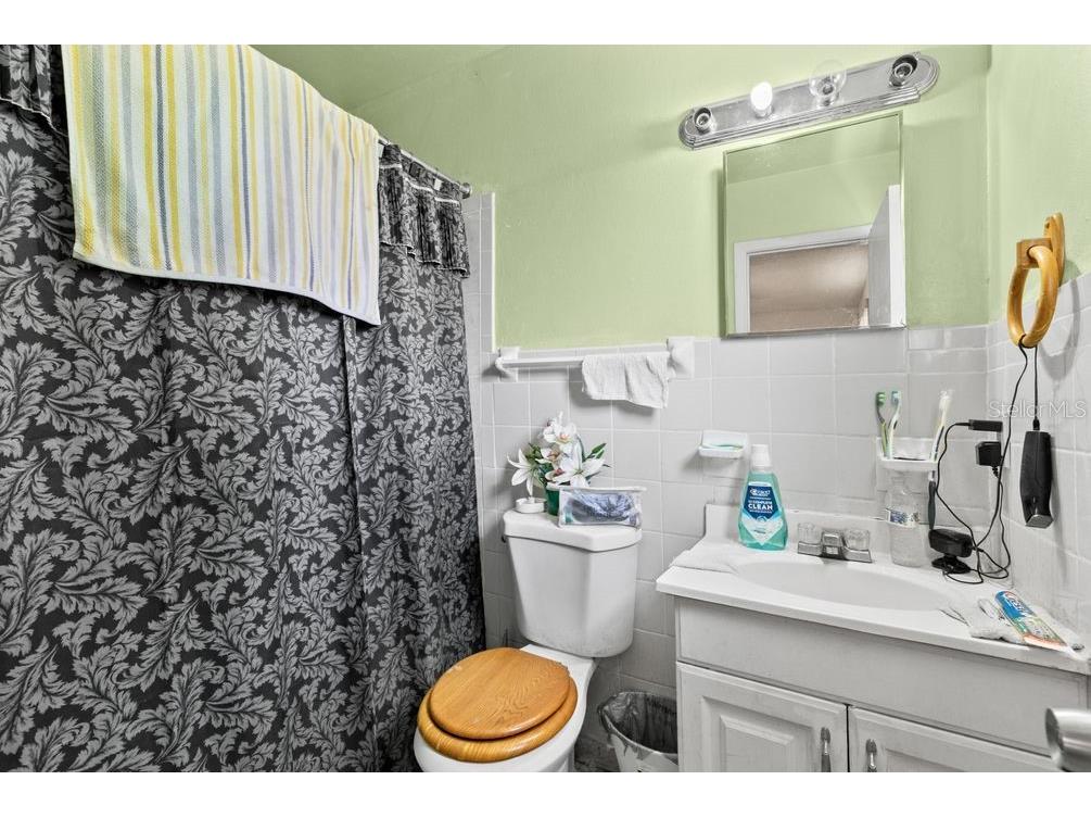 1211 Poppy Avenue Orlando FL 32811 O6423701 image13