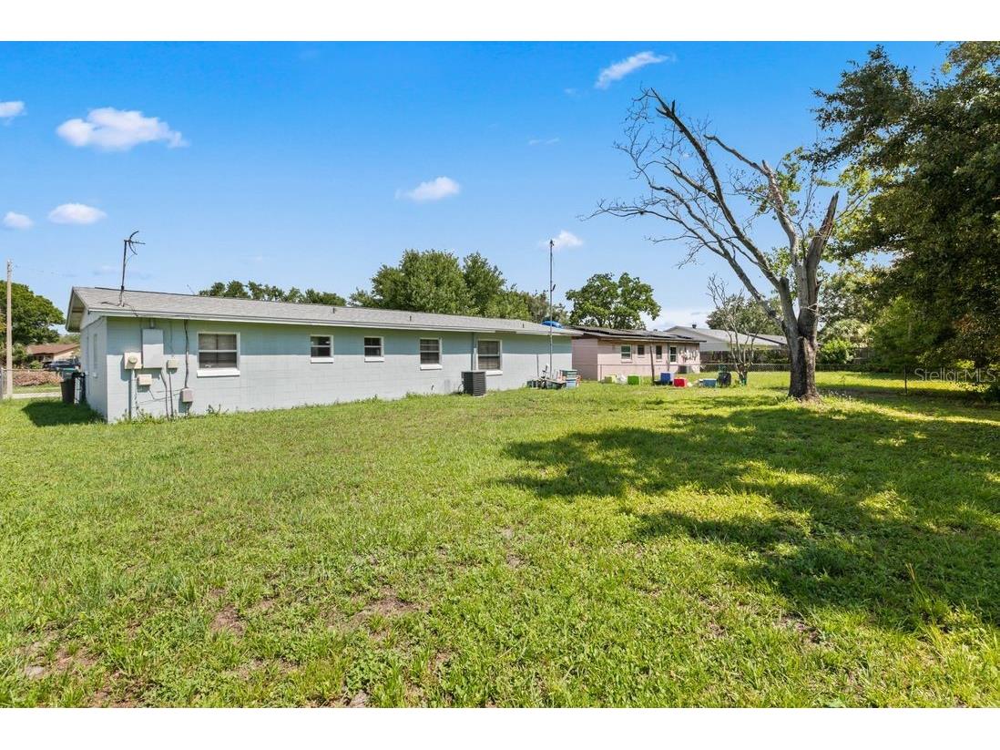 1211 Poppy Avenue Orlando FL 32811 O6423701 image23