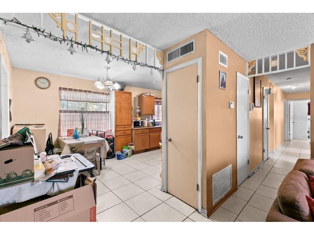 1211 Poppy Avenue Orlando FL 32811 O6423701 image8