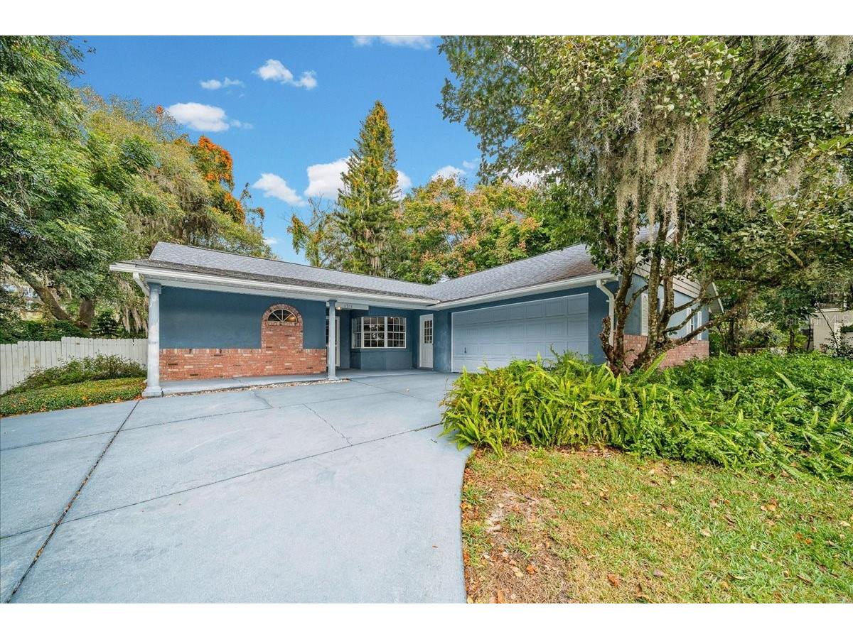 1211 W Old Us Highway 441 Mount Dora FL 32757 - LAKE DORA HARRIS CHAIN O6370340 image1