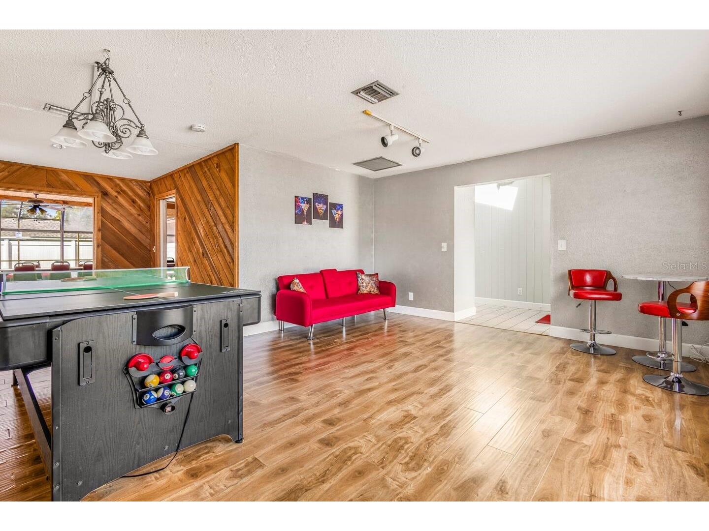 12110 93rd Way Largo FL 33773 TB8468871 image9