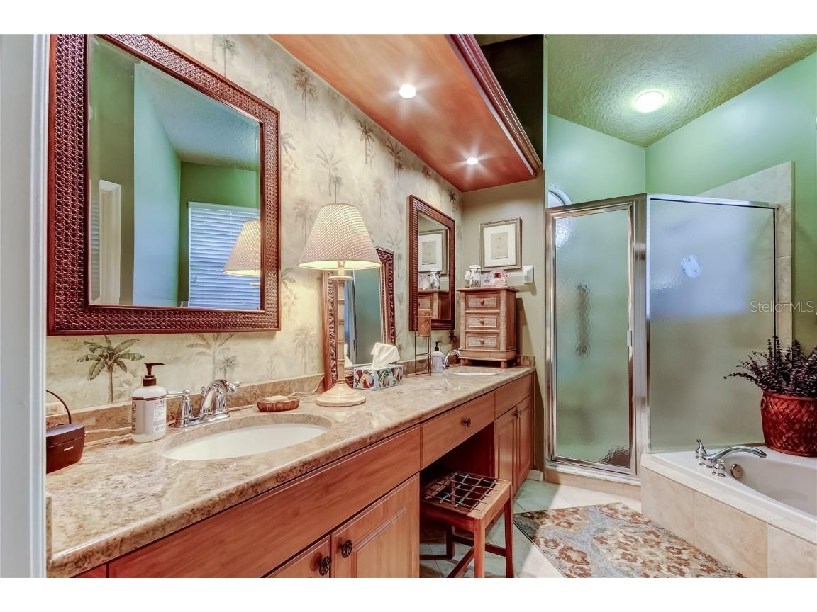 12110 Glencliff Circle Tampa FL 33626 TB8455102 image24