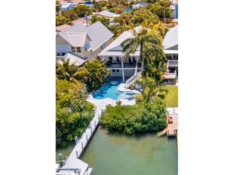 12112 Lagoon Lane Treasure Island FL 33706 U8217428 image1