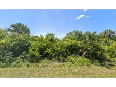 12113 Gretchen Avenue Port Charlotte FL 33981 - SMALL CANAL - NOT NAVIGABLE C7514067 image1