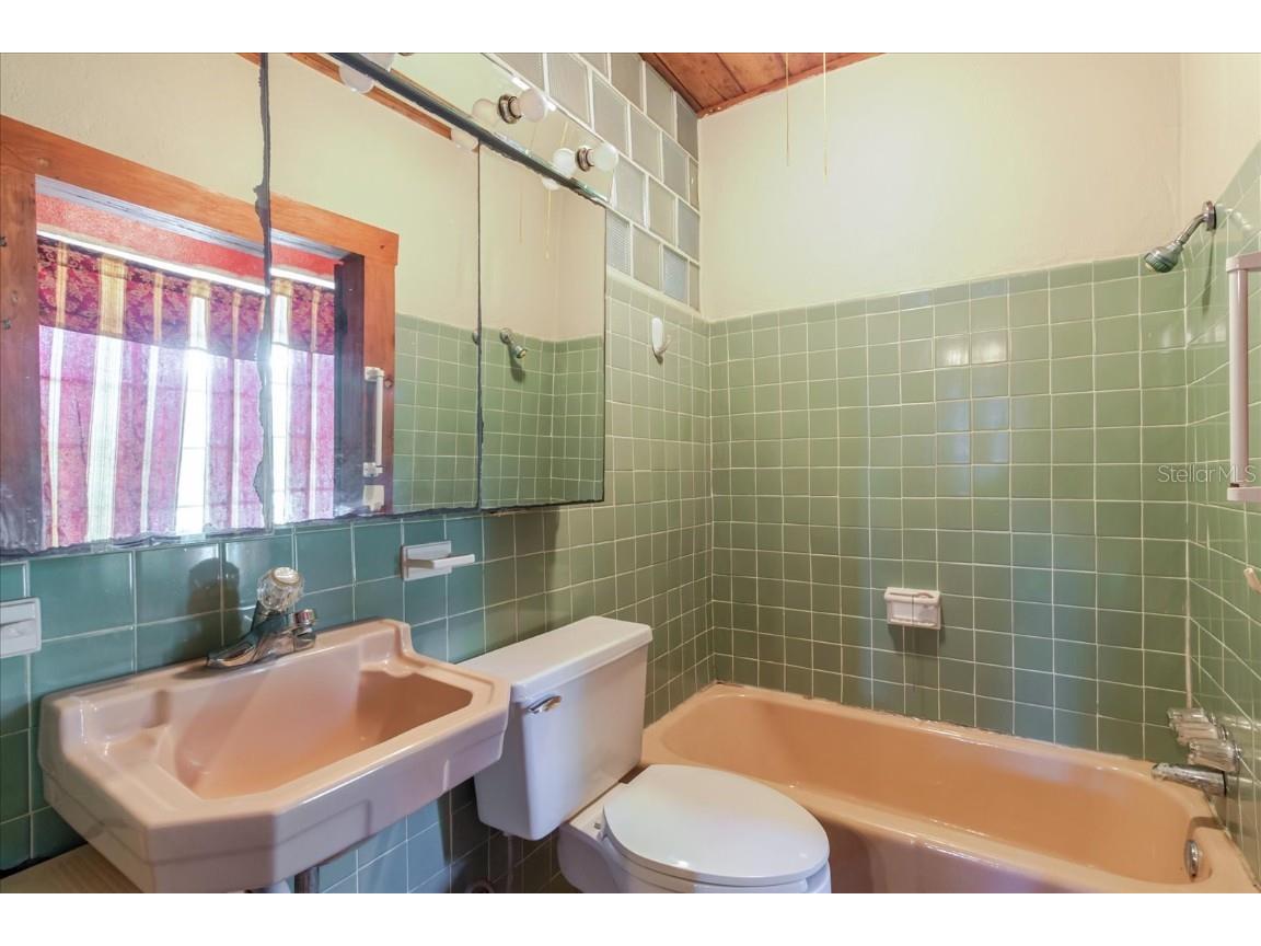 12115 S Us Hwy 41 Gibsonton FL 33534 TB8409141 image36