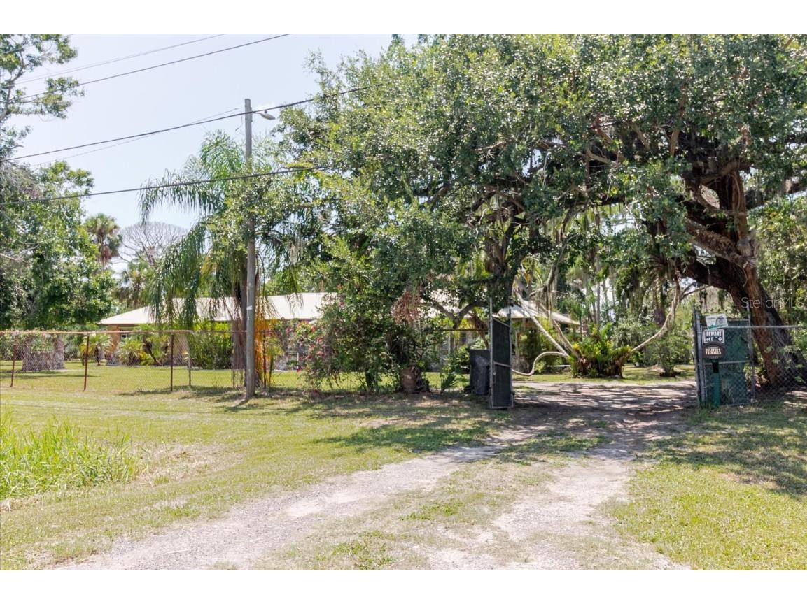 12115 S Us Hwy 41 Gibsonton FL 33534 TB8409141 image7