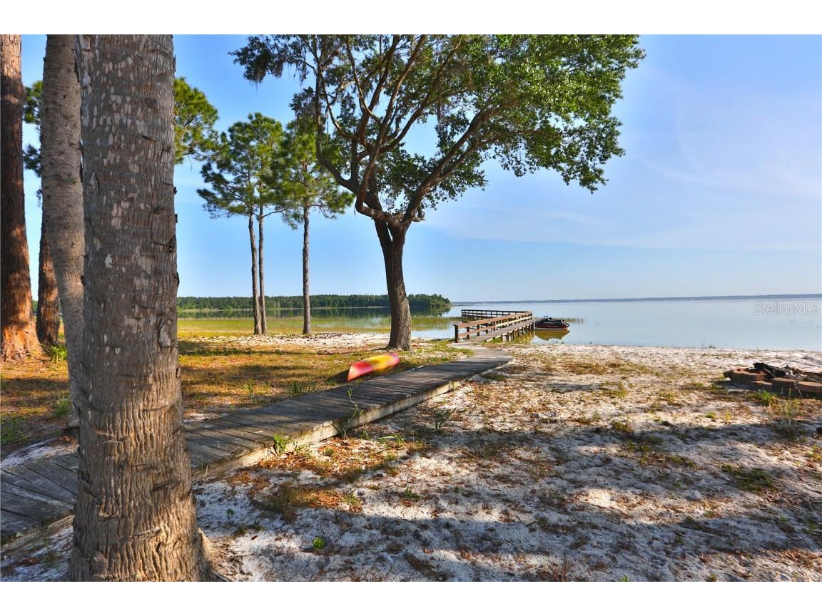 12115 SE Sunset Harbor Road Weirsdale FL 32195 - LAKE WEIR OM696243 image16