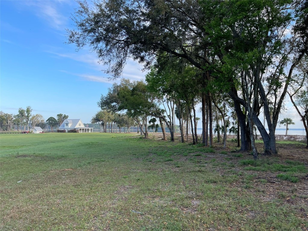 12115 SE Sunset Harbor Road Weirsdale FL 32195 - LAKE WEIR OM696243 image31