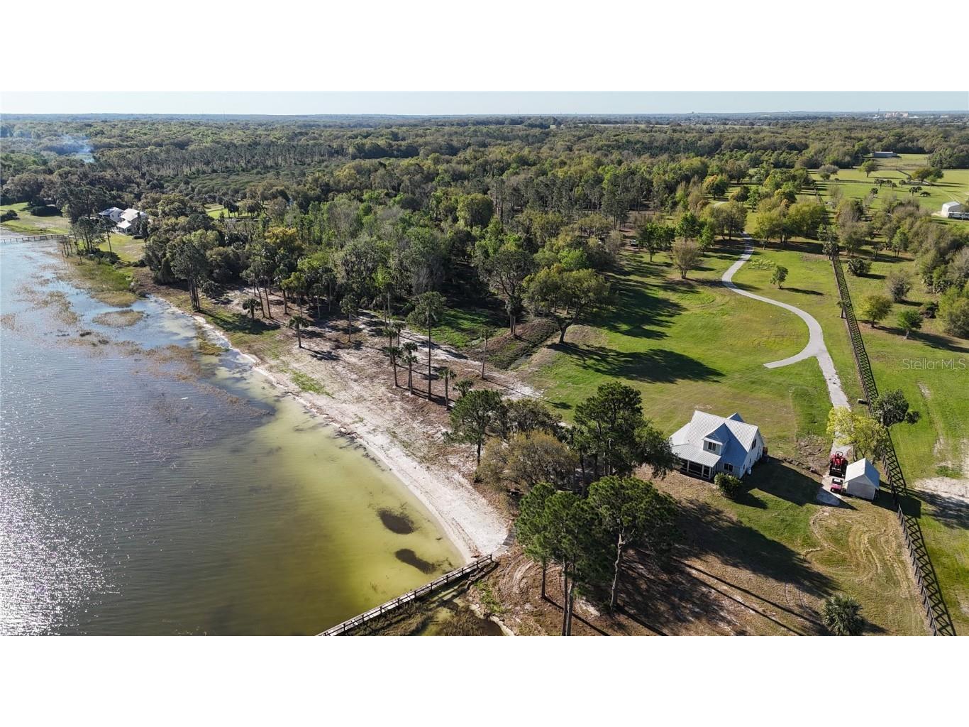 12115 SE Sunset Harbor Road Weirsdale FL 32195 - LAKE WEIR OM696243 image6