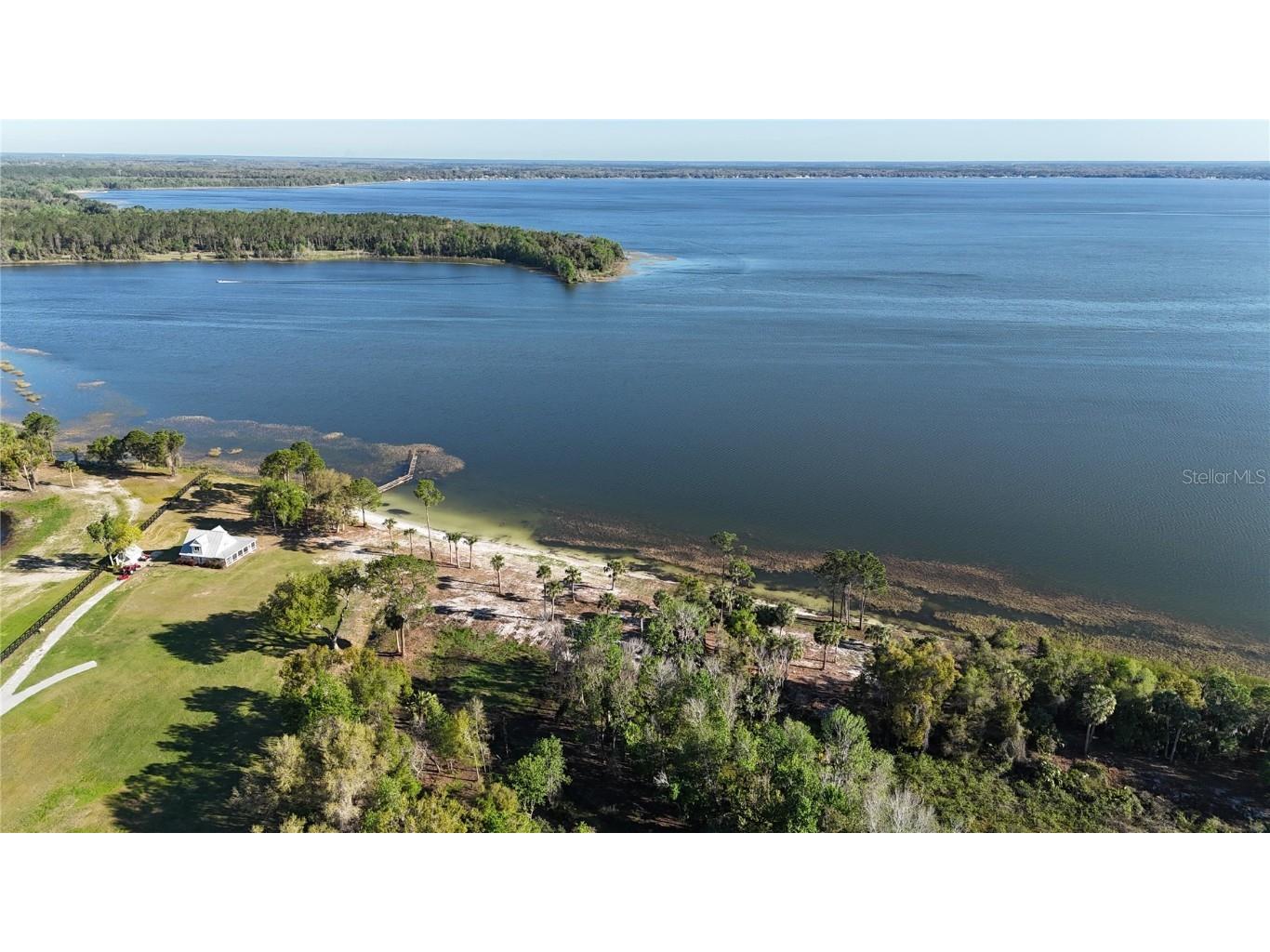 12115 SE Sunset Harbor Road Weirsdale FL 32195 - LAKE WEIR OM696243 image8