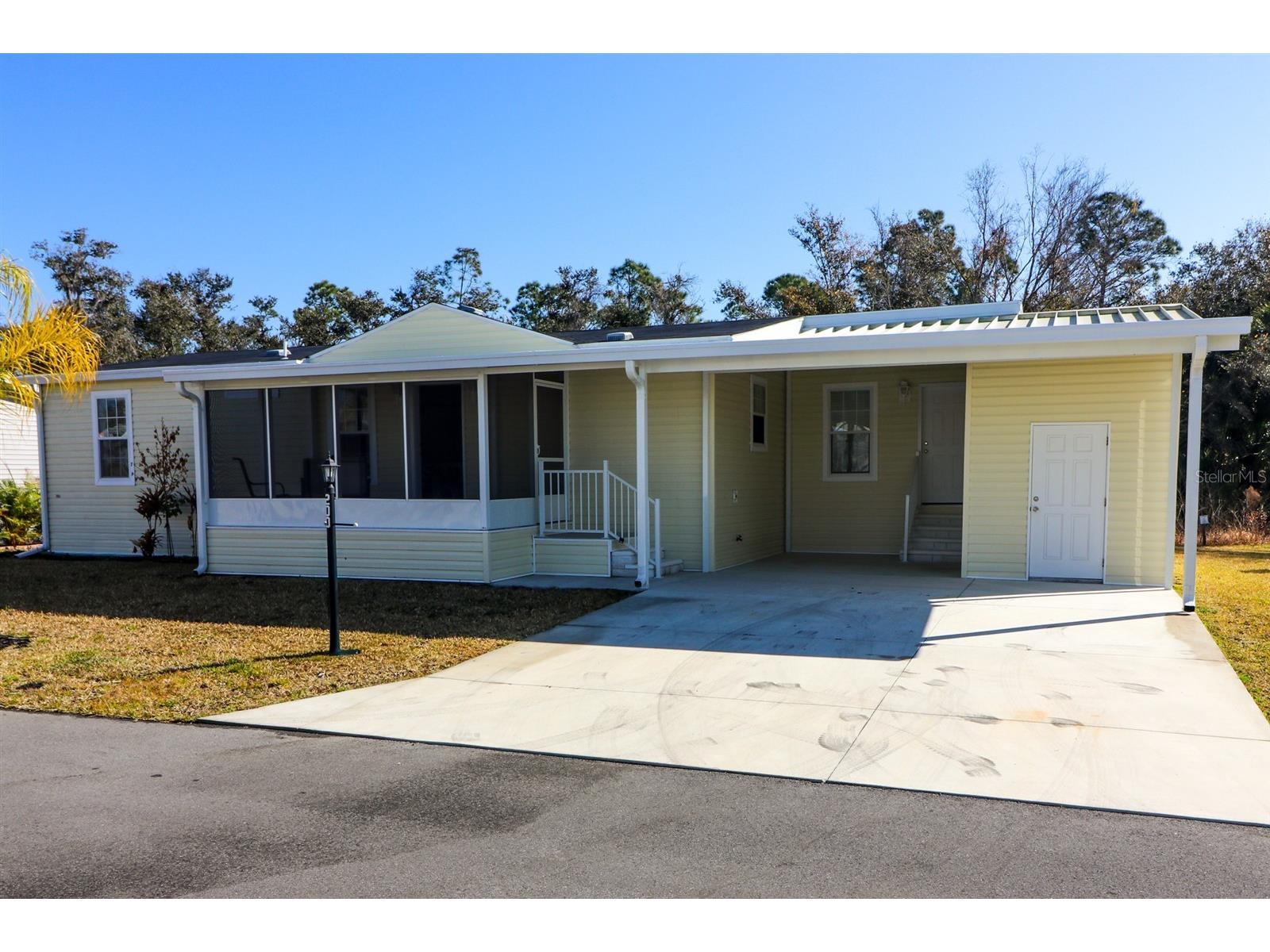 12116 Sw County Rd. 769 #200 Lake Suzy FL 34269 C7521289 image1