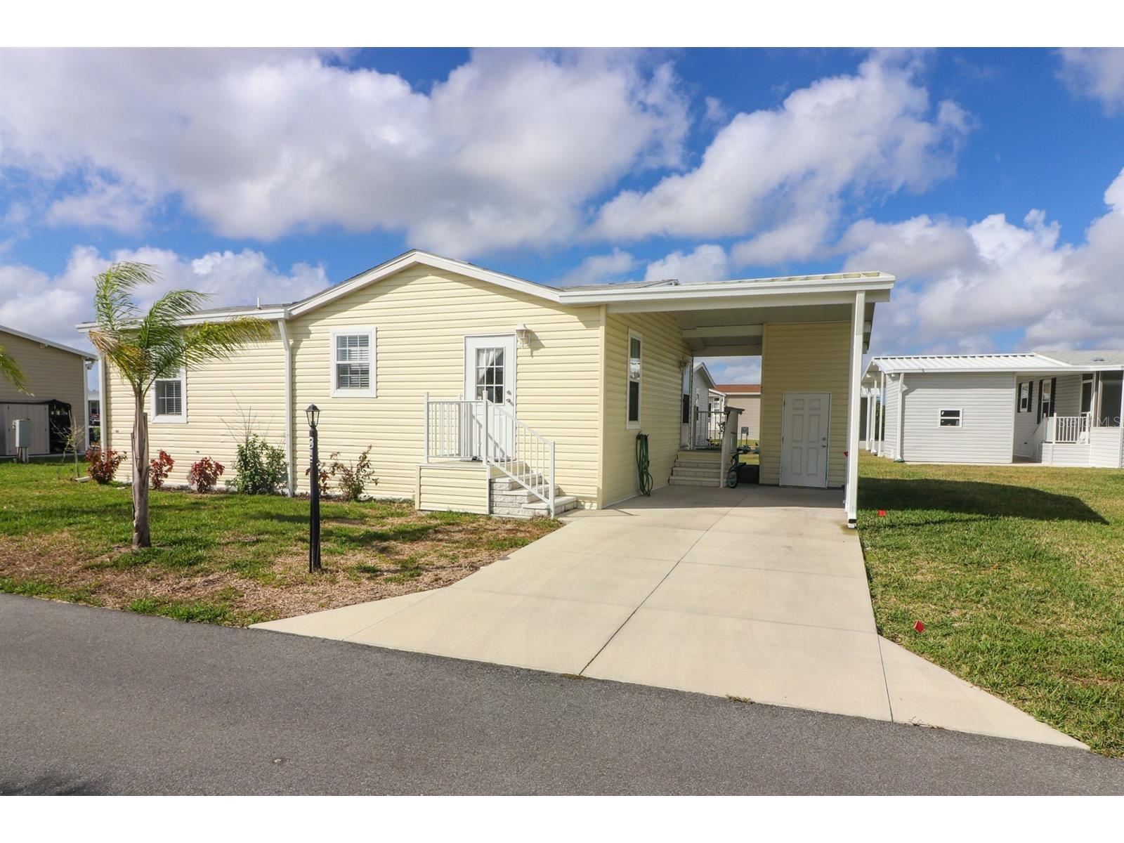 12116 Sw County Rd 769 # 311 Lake Suzy FL 34269 C7523389 image1
