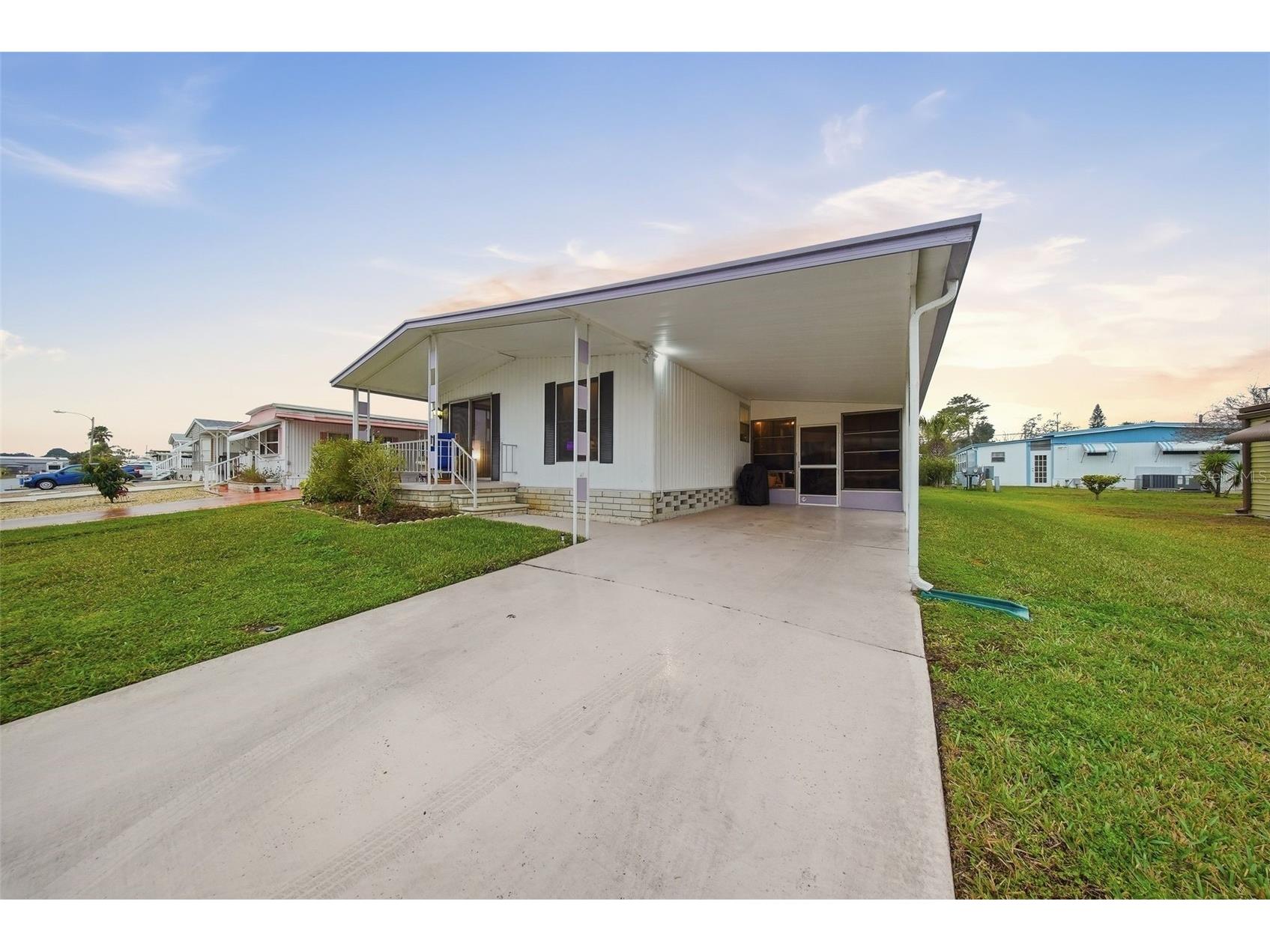 12117 Cartwright Drive Hudson FL 34667 W7883431 image3