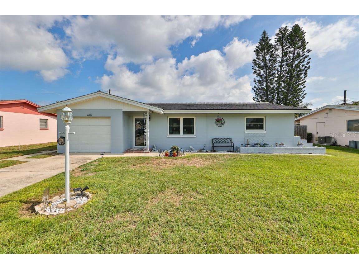 12119 80th Avenue Seminole FL 33772 U8206229 image1