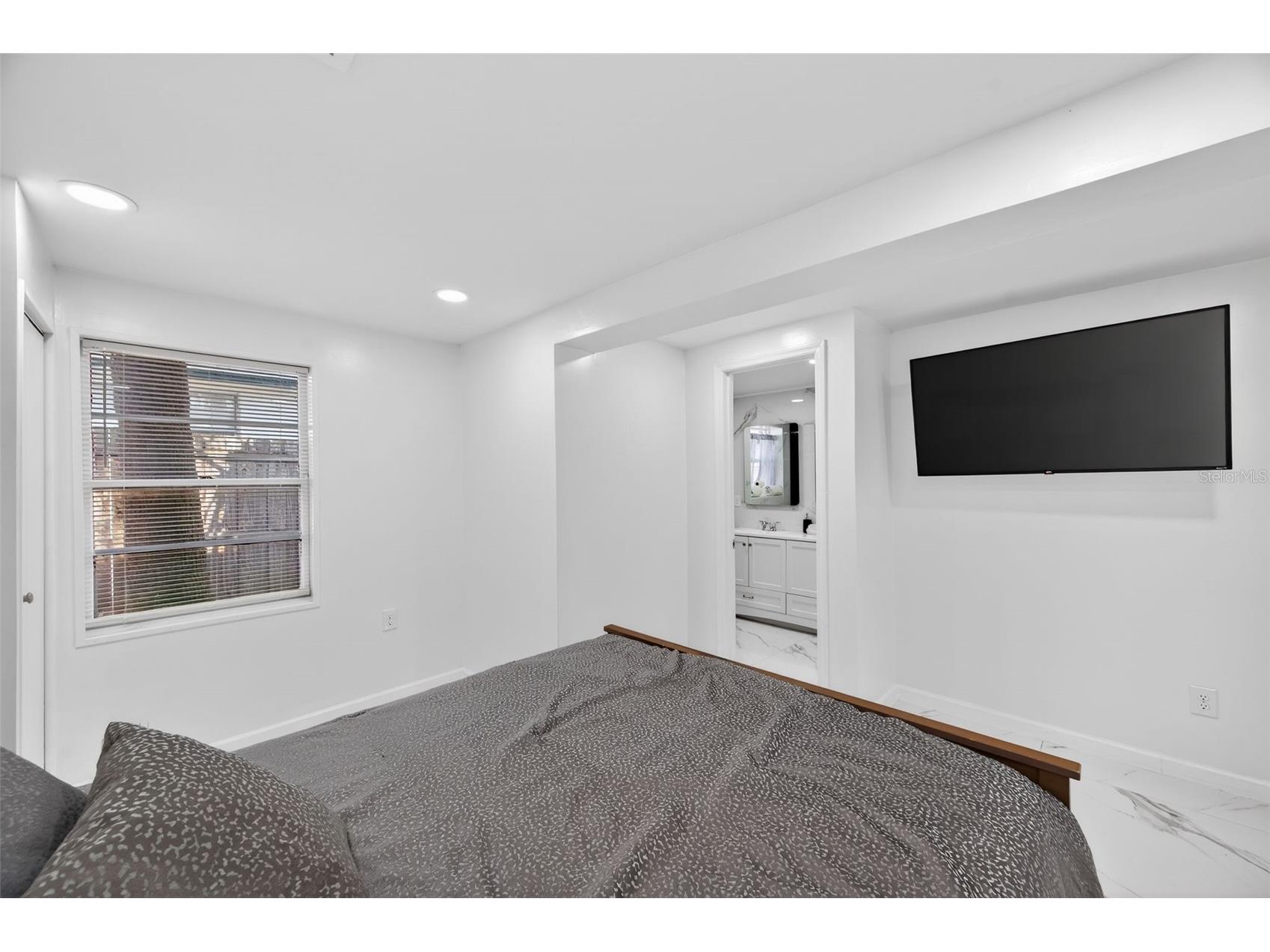 1212 59th Street S Gulfport FL 33707 TB8464739 image28