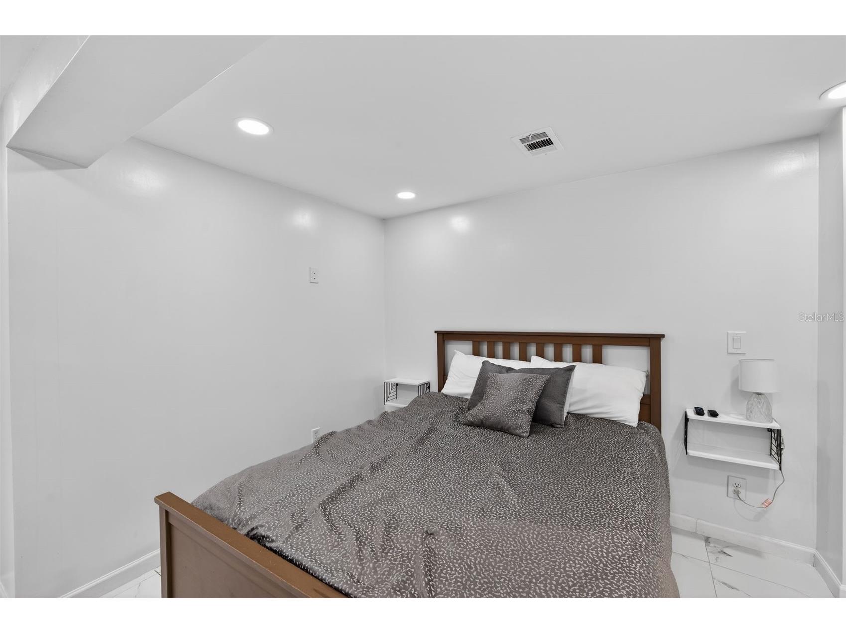 1212 59th Street S Gulfport FL 33707 TB8464739 image29