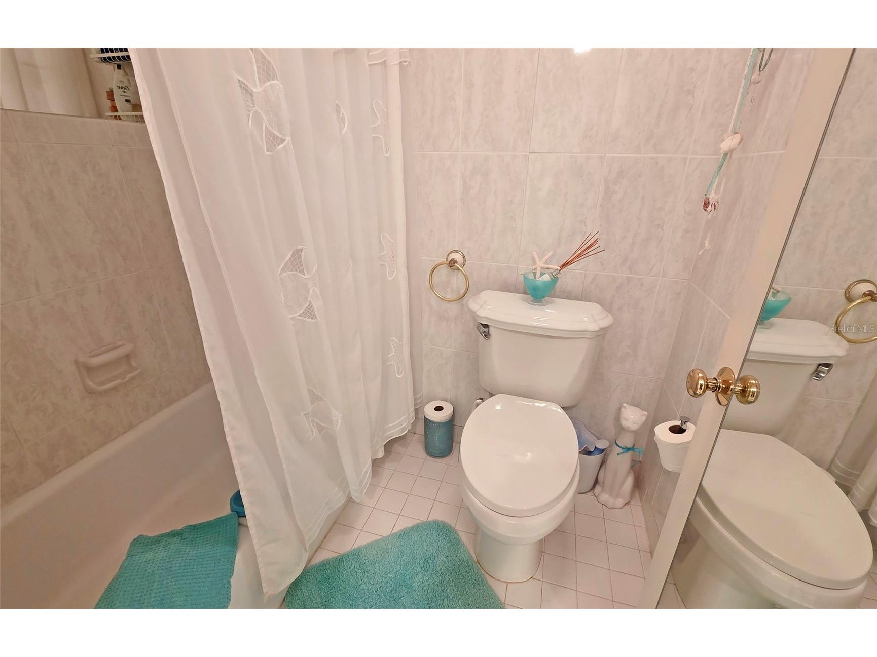 1212 Ben Franklin Drive #1205 Sarasota FL 34236 A4678386 image24