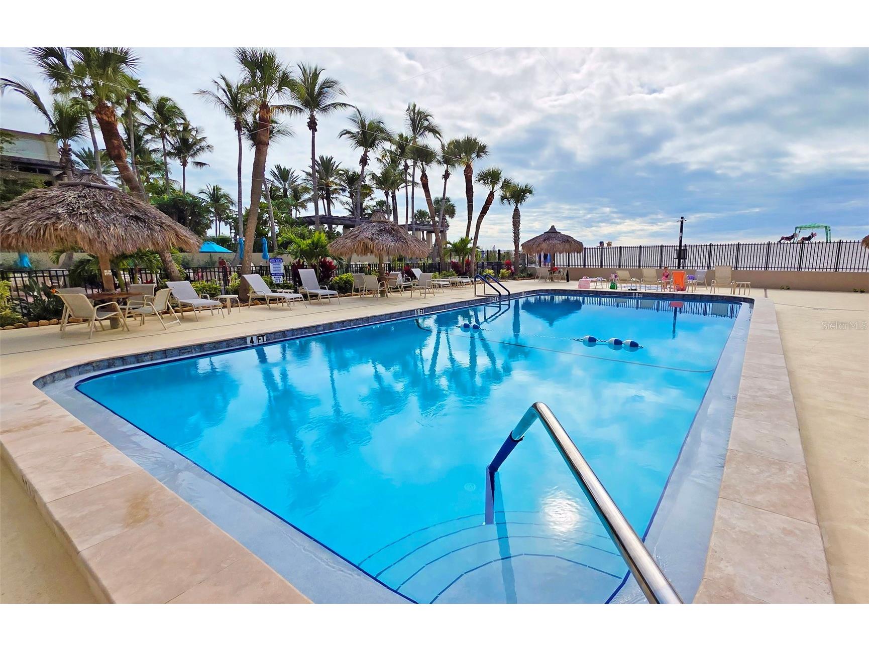 1212 Ben Franklin Drive #1205 Sarasota FL 34236 A4678386 image26