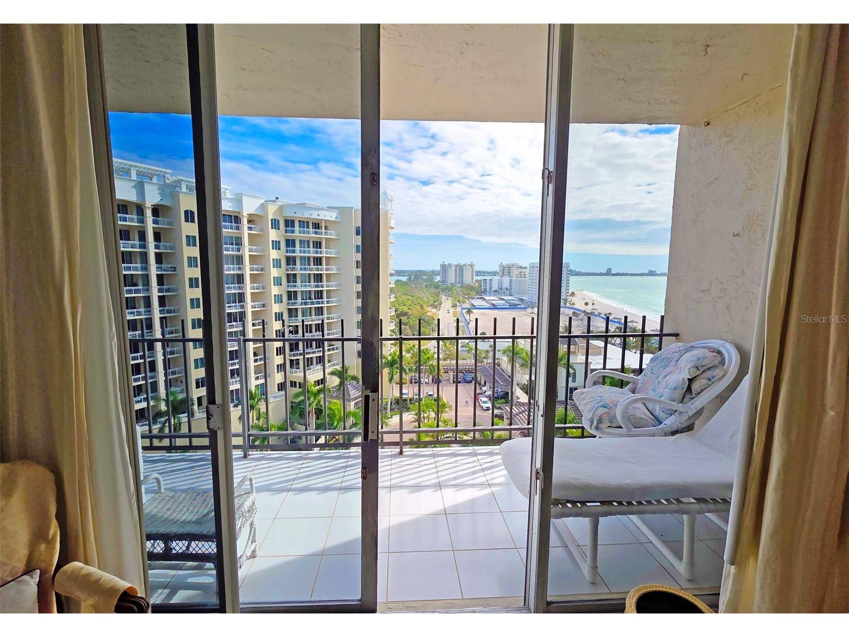 1212 Ben Franklin Drive #1205 Sarasota FL 34236 A4678386 image5