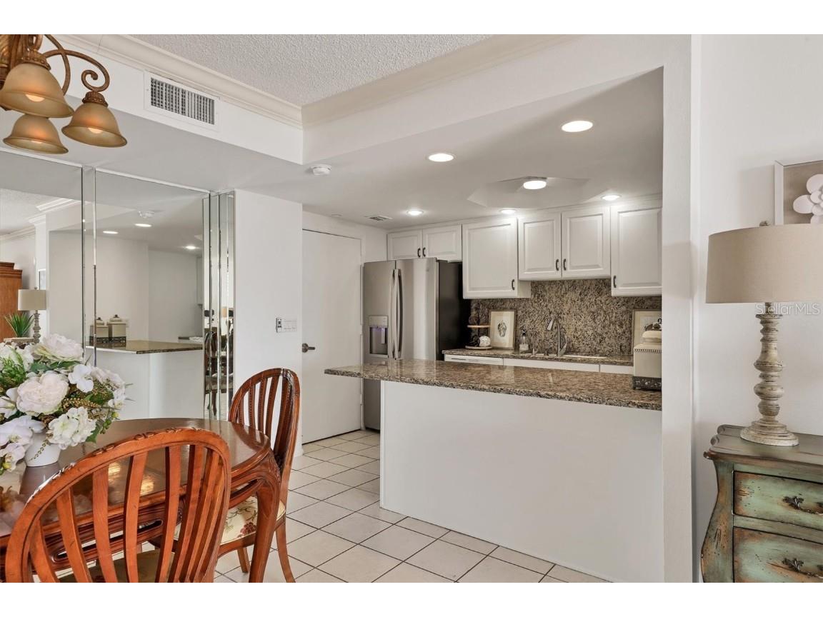 1212 Benjamin Franklin Drive #1003 Sarasota FL 34236 A4673071 image11