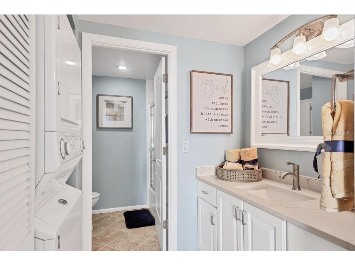 1212 Benjamin Franklin Drive #1003 Sarasota FL 34236 A4673071 image26