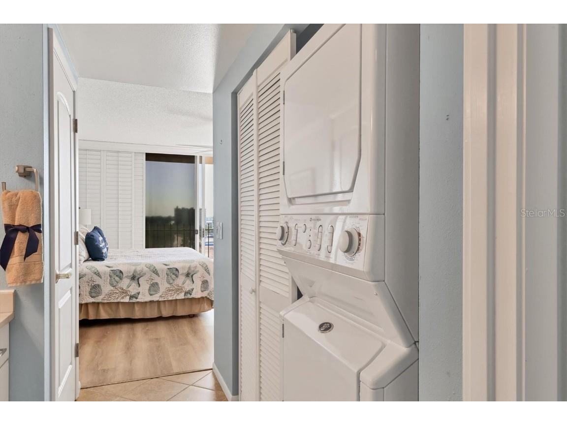 1212 Benjamin Franklin Drive #1003 Sarasota FL 34236 A4673071 image27