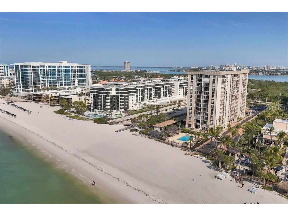 1212 Benjamin Franklin Drive #1003 Sarasota FL 34236 A4673071 image32