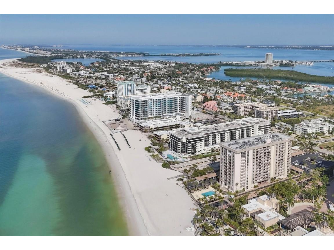 1212 Benjamin Franklin Drive #1003 Sarasota FL 34236 A4673071 image35