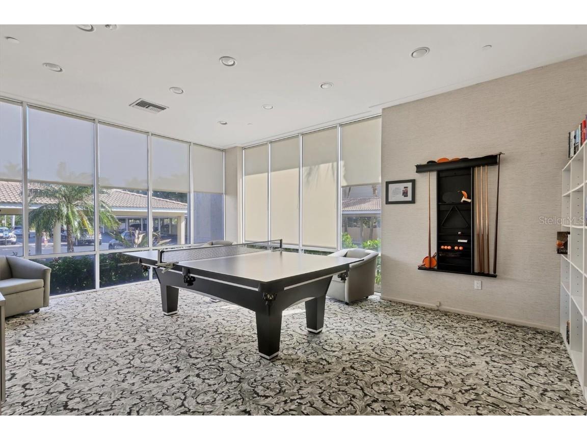 1212 Benjamin Franklin Drive #1003 Sarasota FL 34236 A4673071 image40