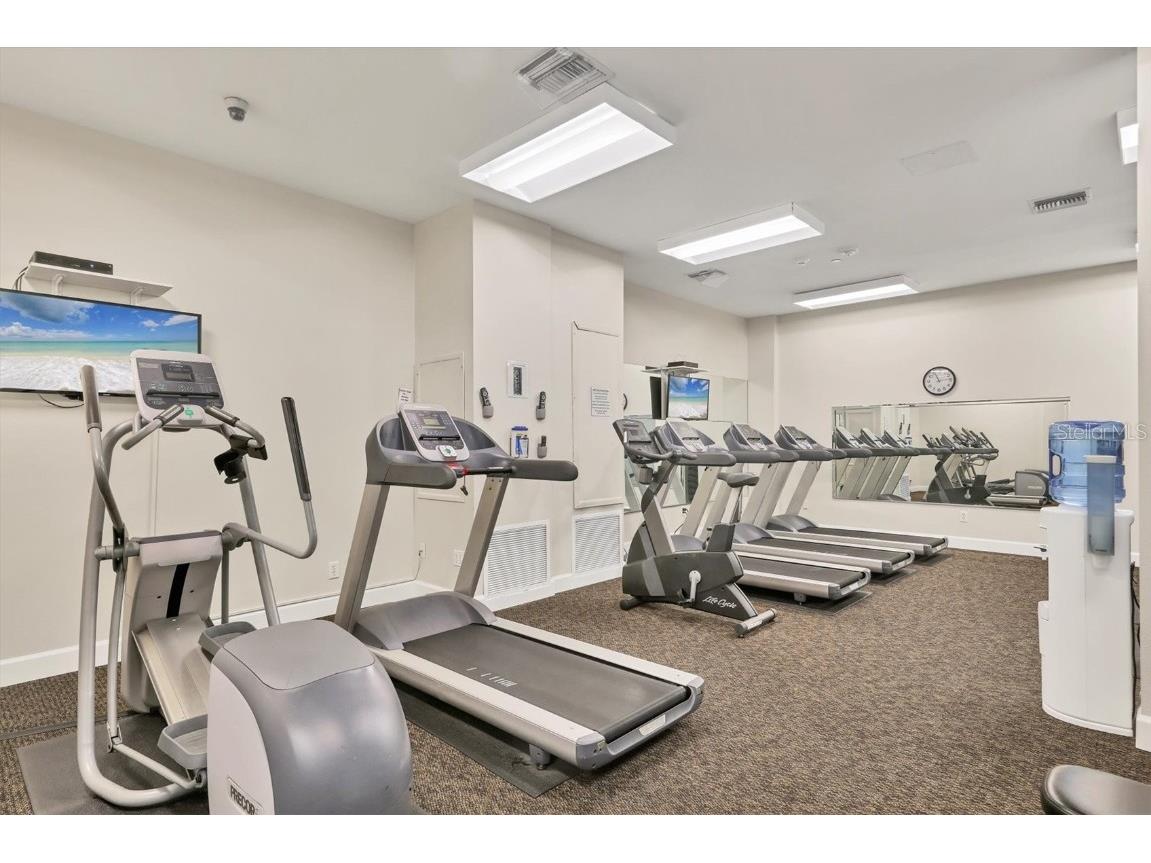 1212 Benjamin Franklin Drive #1003 Sarasota FL 34236 A4673071 image42