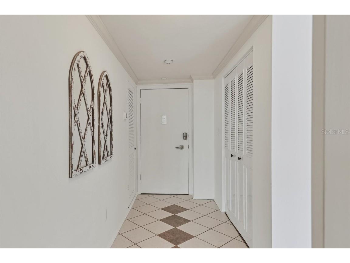 1212 Benjamin Franklin Drive #1003 Sarasota FL 34236 A4673071 image5