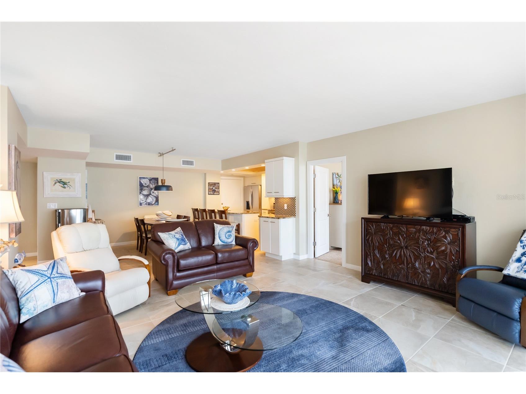 1212 Benjamin Franklin Drive #206 Sarasota FL 34236 A4674893 image12