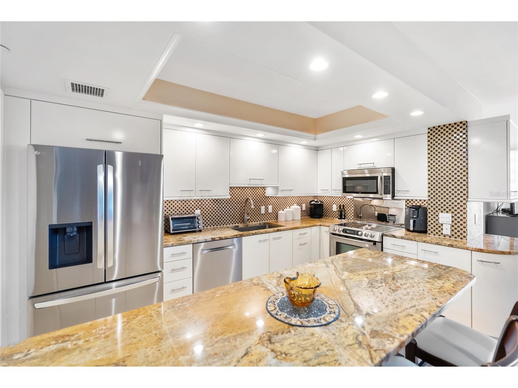 1212 Benjamin Franklin Drive #206 Sarasota FL 34236 A4674893 image18