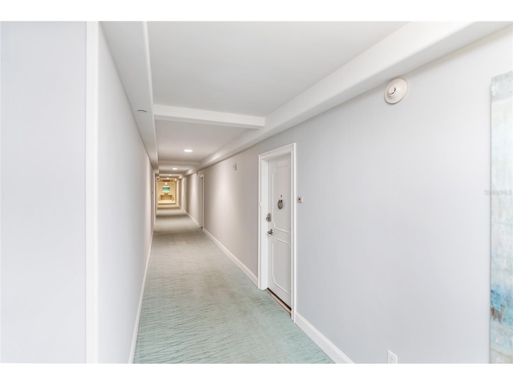 1212 Benjamin Franklin Drive #206 Sarasota FL 34236 A4674893 image3